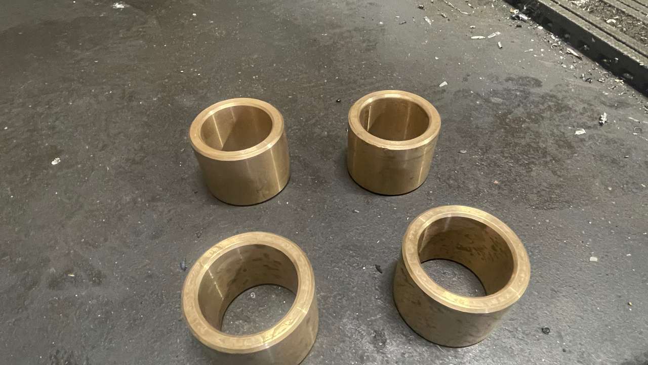 Pronkspuksid puksipesadesse – Coverty metallitööd